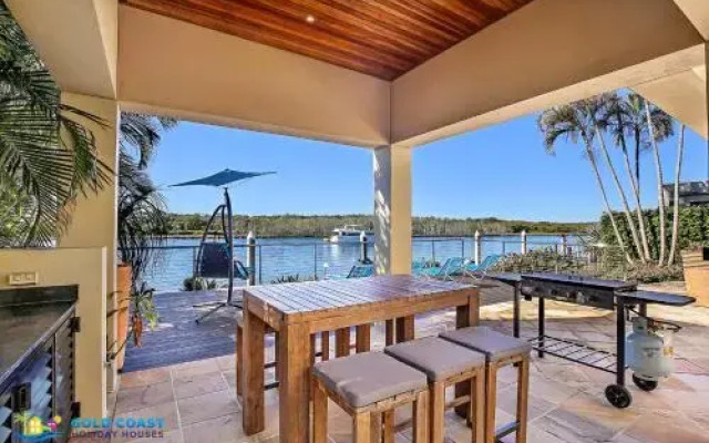 Riviera Grand at Sanctuary Cove