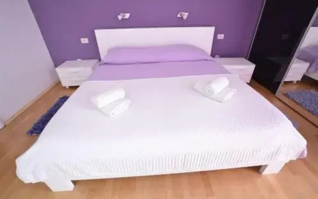 Apartment Residence Ambassador
