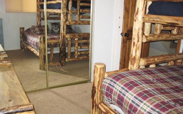 Mammoth View Villas 18