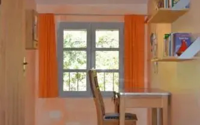 House With Garden And Sea View
