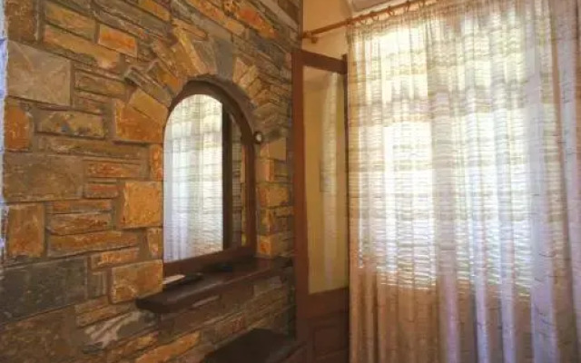 Melifilos Guesthouse