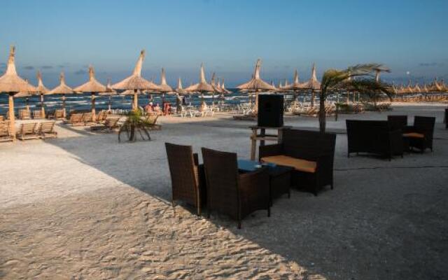 Vila FLUX Mamaia Nord