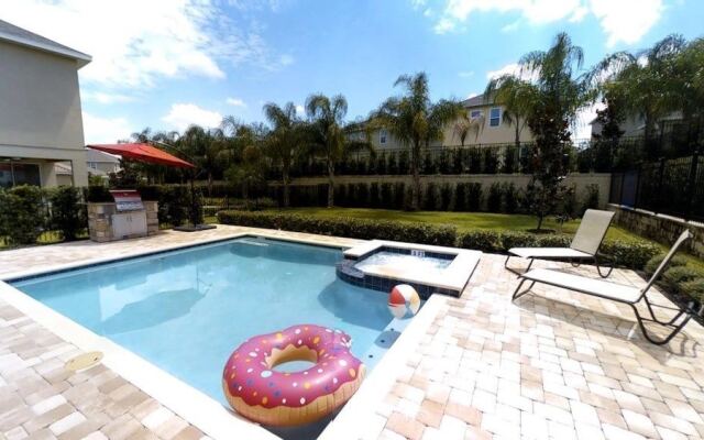 ACO PREMIUM - 6Bd pool and spa (1734)