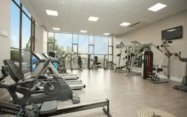 Sandton Skye Suite 604