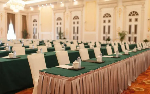 Binhai Jinshi International Hotel