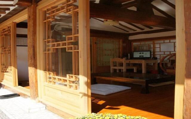 Manaedang Hanok Guesthouse