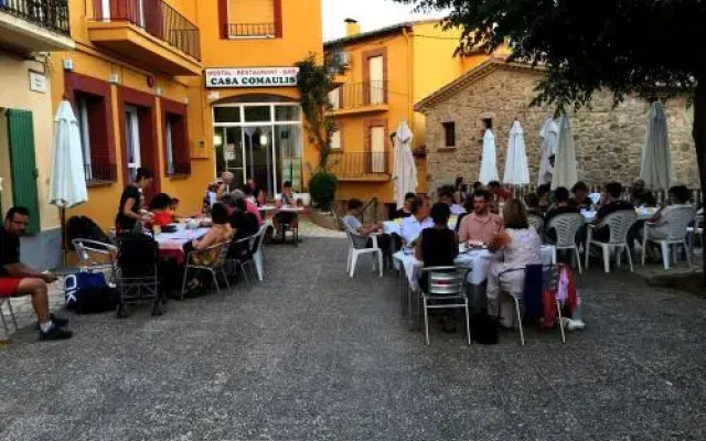 Hostal Restaurant Casa Comaulis