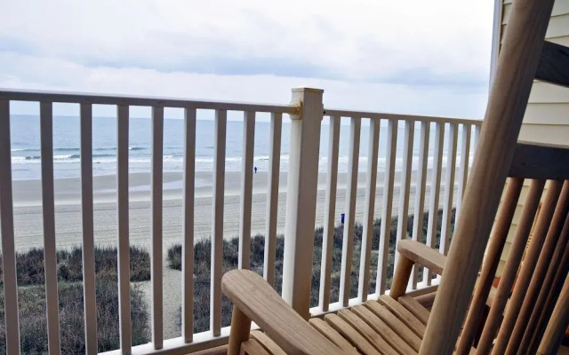 Ambassador Villas 401