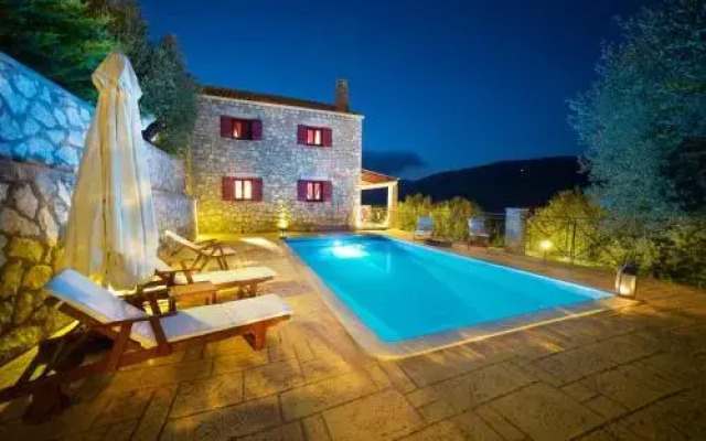 Pilikas Luxury Villas
