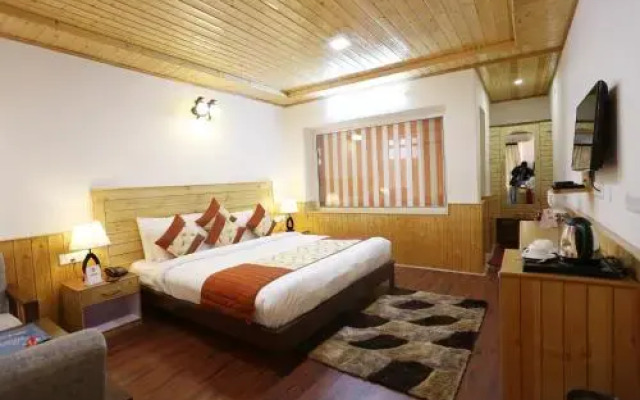 Hotel Charu Palace