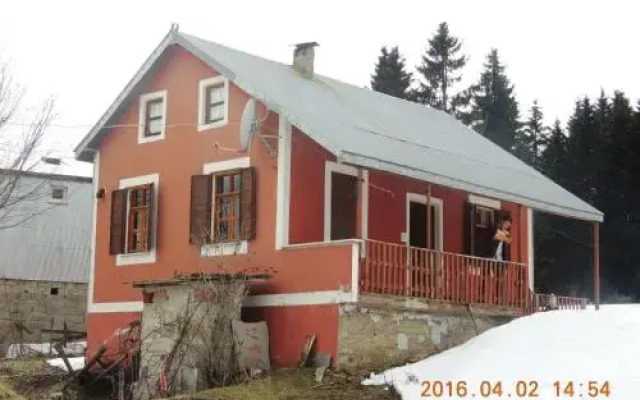 Hidirnebi Yayla Evi