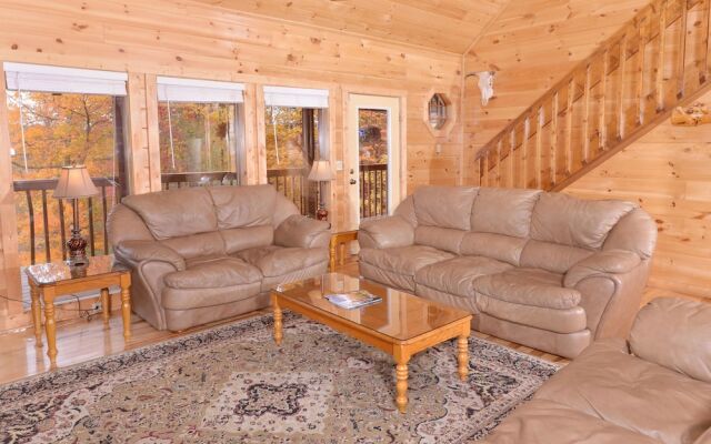 Love Laughs 11 - Seven Bedroom Cabin