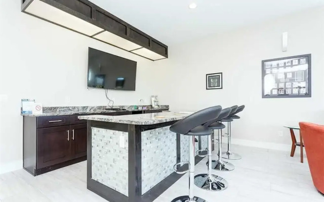 Hawks Cove - Six Bedroom Home