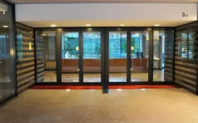 Caravaggio Apartments