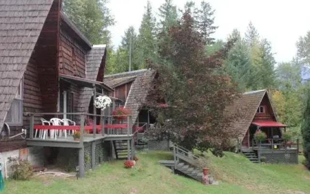 Sunny Bluffs Chalets