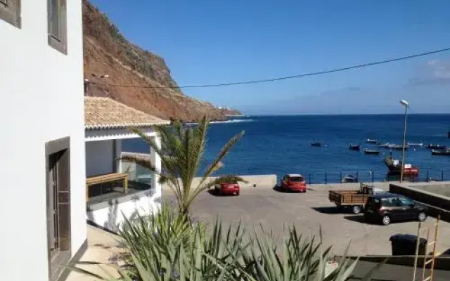 The Docks Ocean View & Beach Front Villas