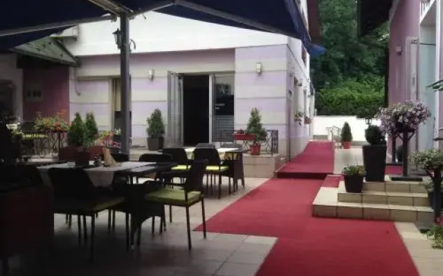 Motel Royal