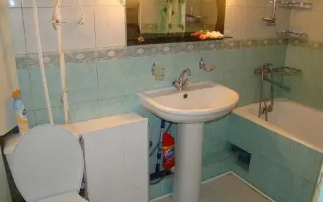 Apartment on mikroraion Parus