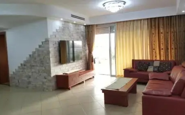 Ilsia Apartments - Exodus Street