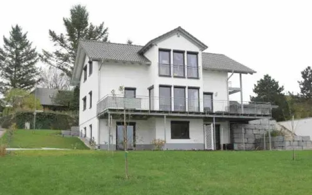 Ferienwohnung Rheingeschaut