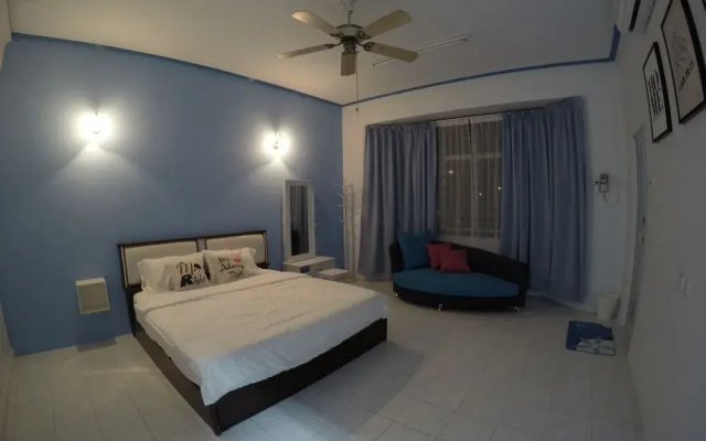 Little Blue House Kemaman