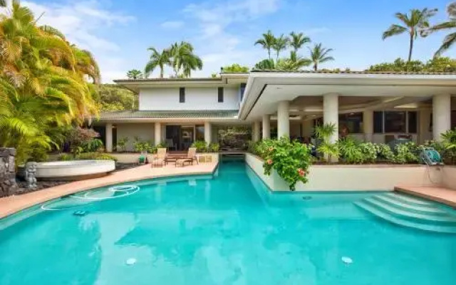 Keauhou Estates  Halele'a 8
