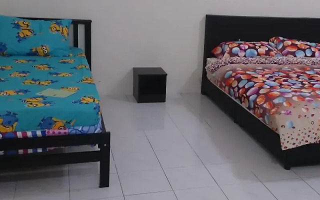 Bayan Seaside Guesthouse