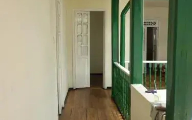Hostal CQ Lourdes