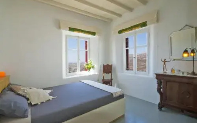 Villa Halara
