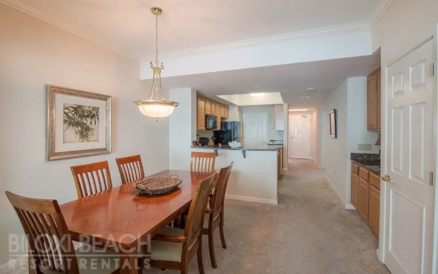 Legacy Towers-Legacy I 1206
