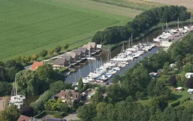 Nautic Rentals - Watervilla's Zuiderhoeve