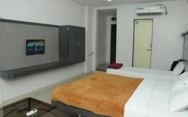 Hotel Tanwani