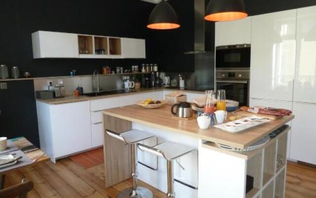 La Parenthese De L'Ile