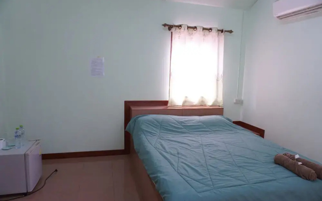 Bua Luang Nakara Resort