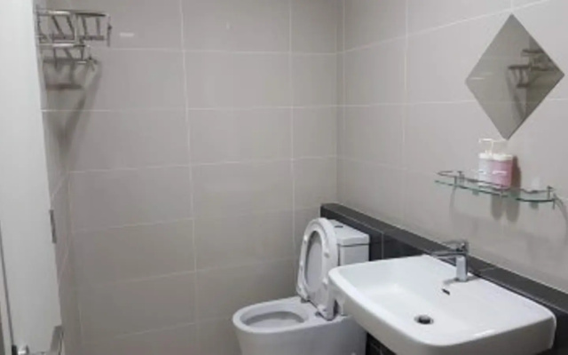 DeRose Guest House