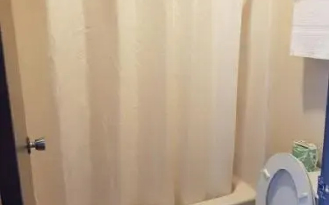 Regency Inn & Suites Bay City