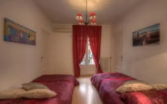 ApartsNouBcn Les Corts