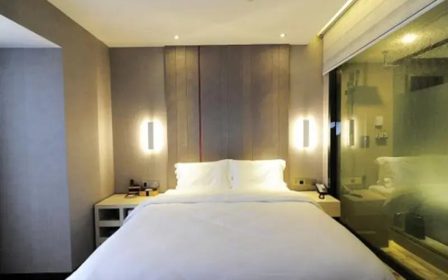 Lavande Hotel Guiyang Huaguoyuan Shopping Mall Branch