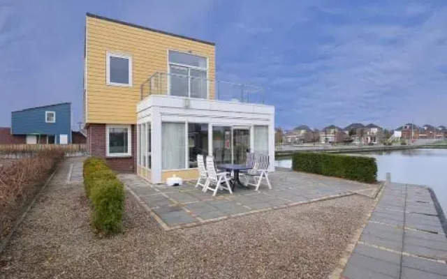 Nautic Rentals - Marinapark Oude-Tonge