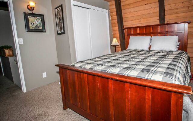 1628 - Coyote Den by RedAwning