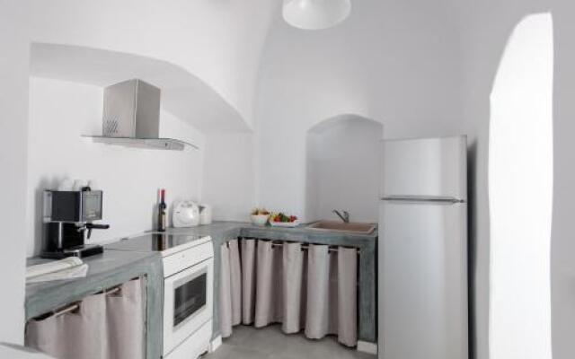 Evmenia Luxury Cave Villa