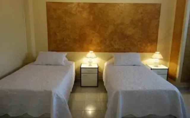 HOTEL MAISON FIORI (Centro)