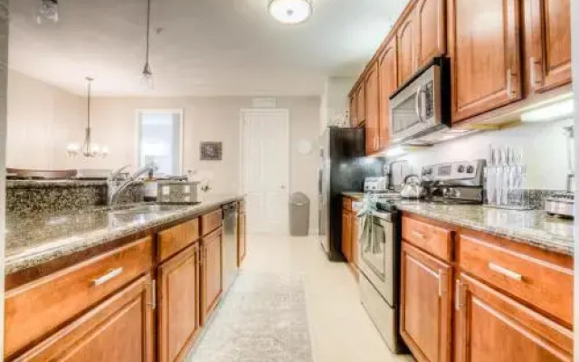 Lake View Penthouse Loft