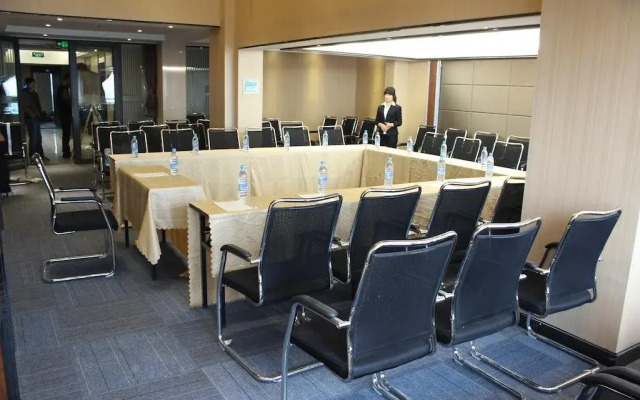 Chengdu Heaton Hotel