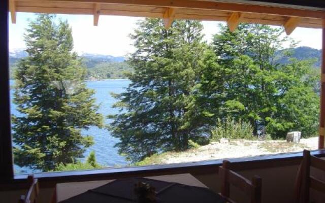 Peninsula De Los Coihues