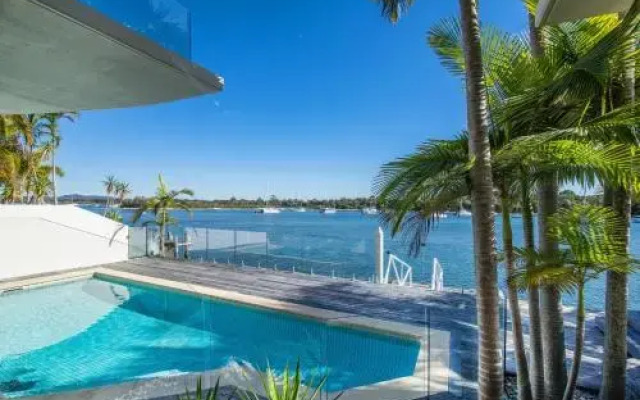 38 Noosa Parade - Absolute Waterfront Property