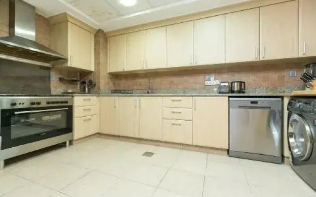 Kennedy Towers - Al Khushkar