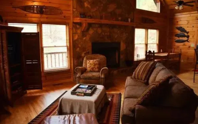 River Escape On The Toccoa
