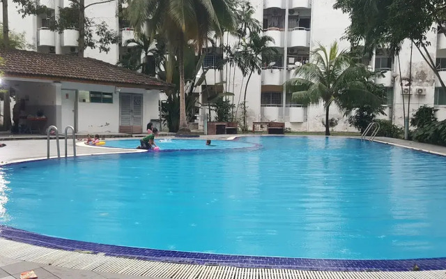 Homestay Ampang 100