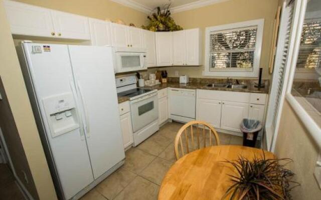 Sea La Vie 2CD - 1 Br Condo